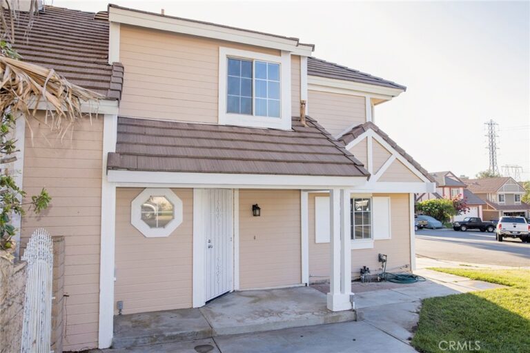 16127 Trailwinds, Fontana