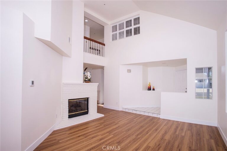 16127 Trailwinds, Fontana