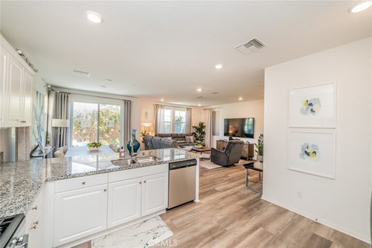 1617 Honeysuckle Place, Upland