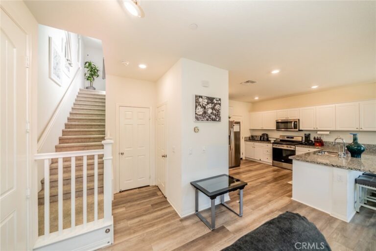 1617 Honeysuckle Place, Upland