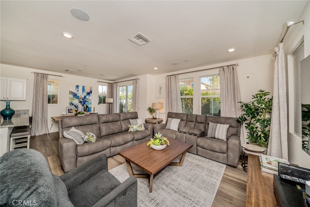 1617 Honeysuckle Place, Upland