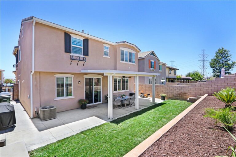 16256 Valley Oak, Fontana