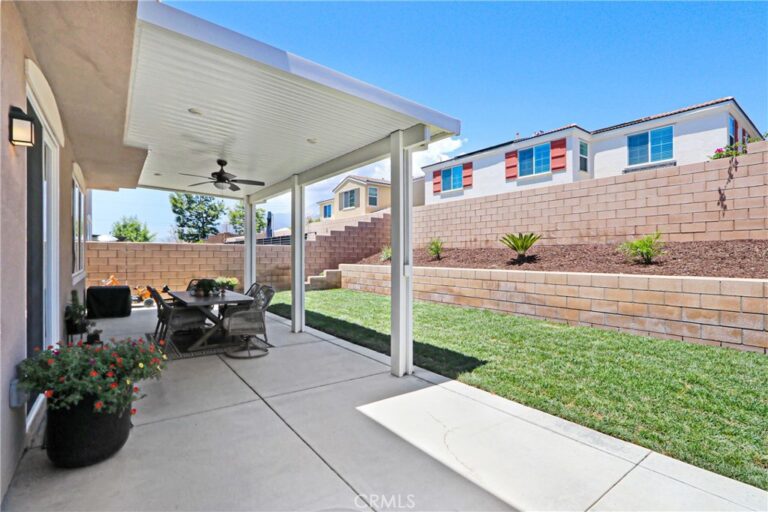 16256 Valley Oak, Fontana