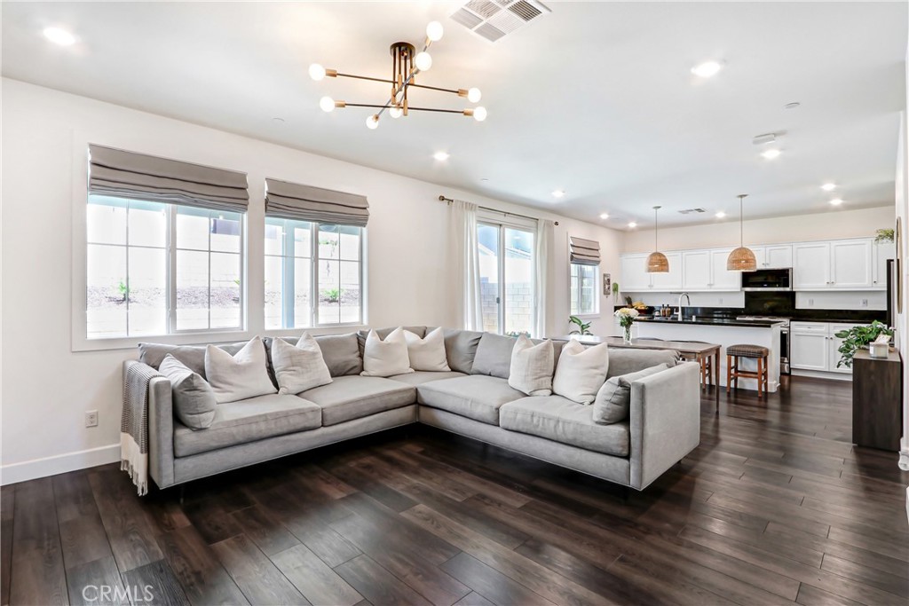 16256 Valley Oak, Fontana