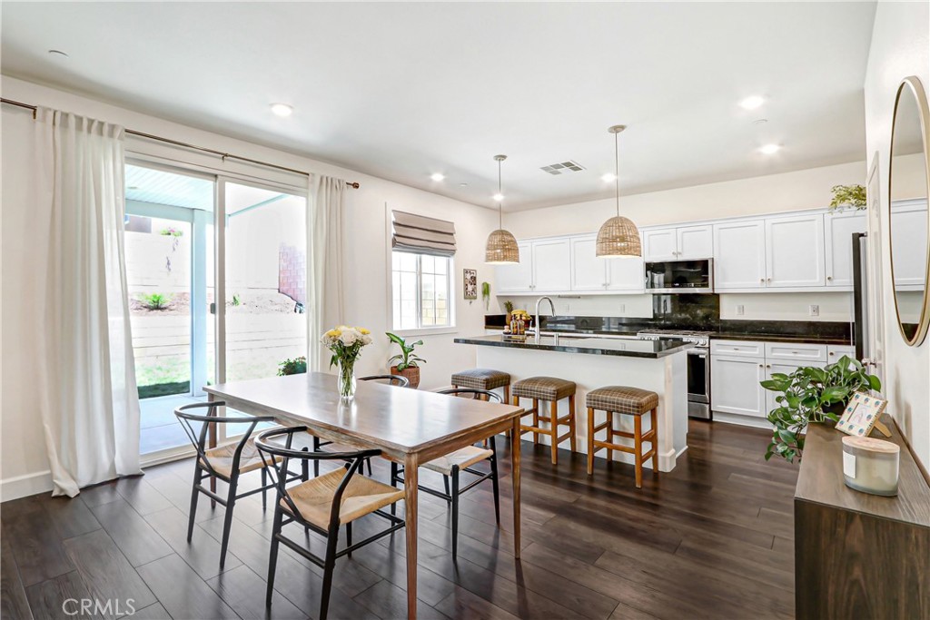16256 Valley Oak, Fontana