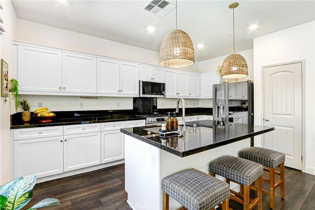 16256 Valley Oak, Fontana