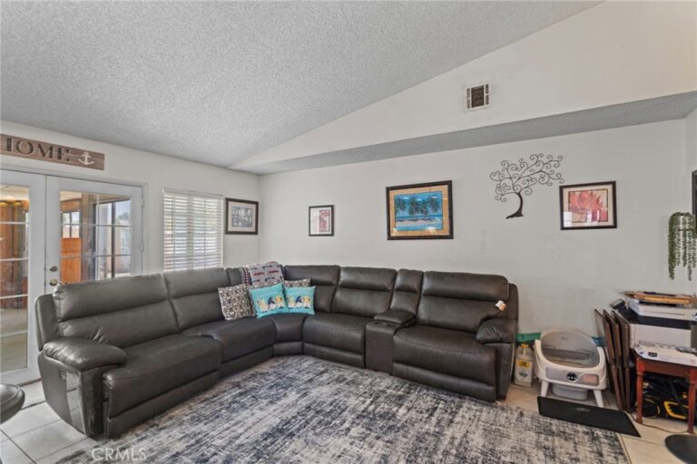 1626 E Tam O Shanter, Ontario