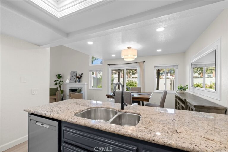1636 Mankato Court, Claremont