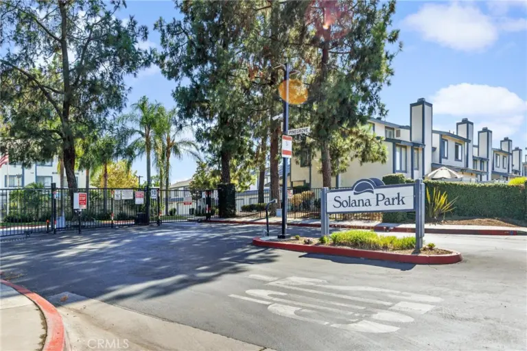 1637 Bridgeport, West Covina