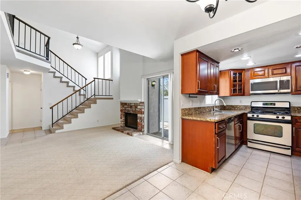 1637 Bridgeport, West Covina