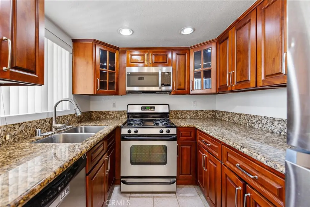 1637 Bridgeport, West Covina