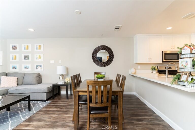 16408 Valencia #115, Fontana