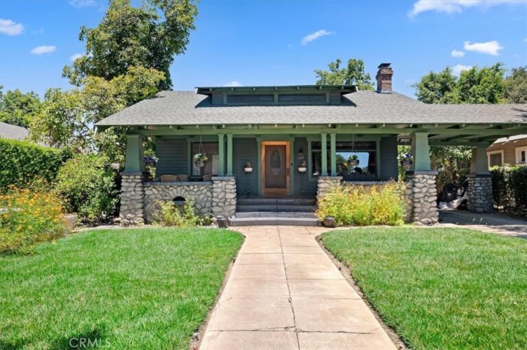 165 E Columbia Avenue, Pomona