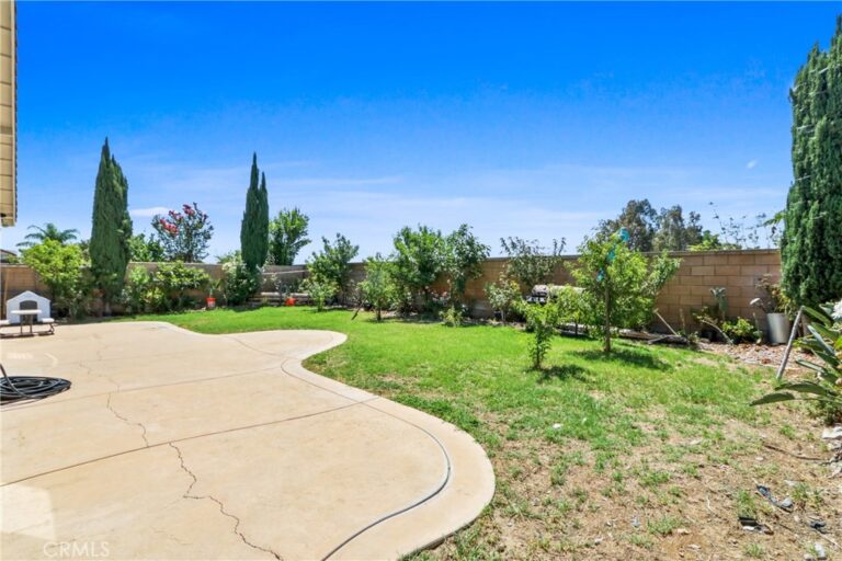 16521 Pismo Way, Fontana