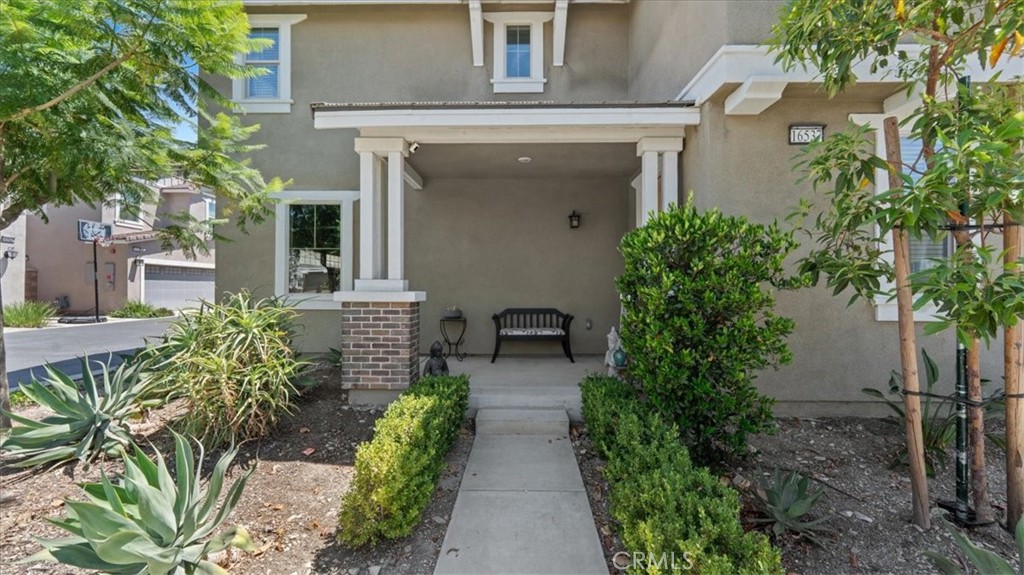 16537 Monteviejo, Fontana