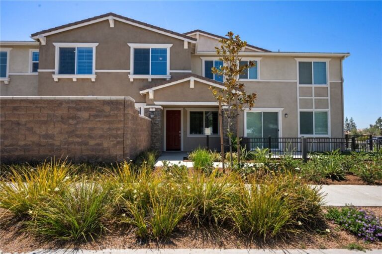 16540 Wyndham Lane #7, Fontana