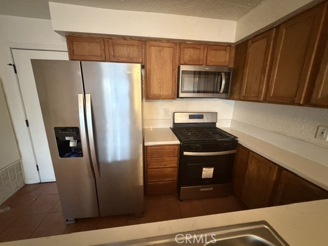 16605 Upland Ave #E, Fontana
