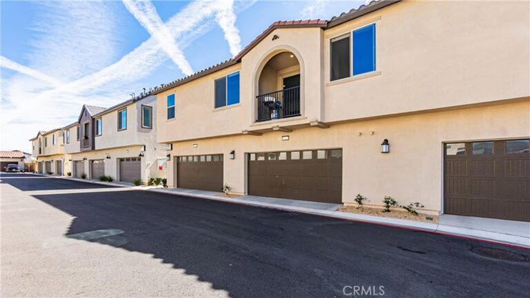 16651 Snowdrop #1, Fontana