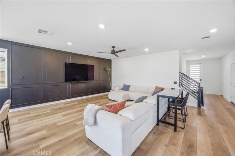 16723 Yarrow Lane, Fontana