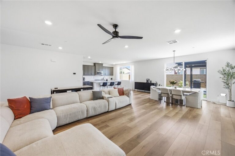 16723 Yarrow Lane, Fontana
