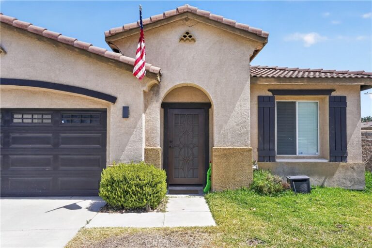 17040 Red Cedar Court, Fontana