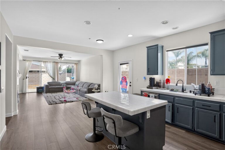 17040 Red Cedar Court, Fontana