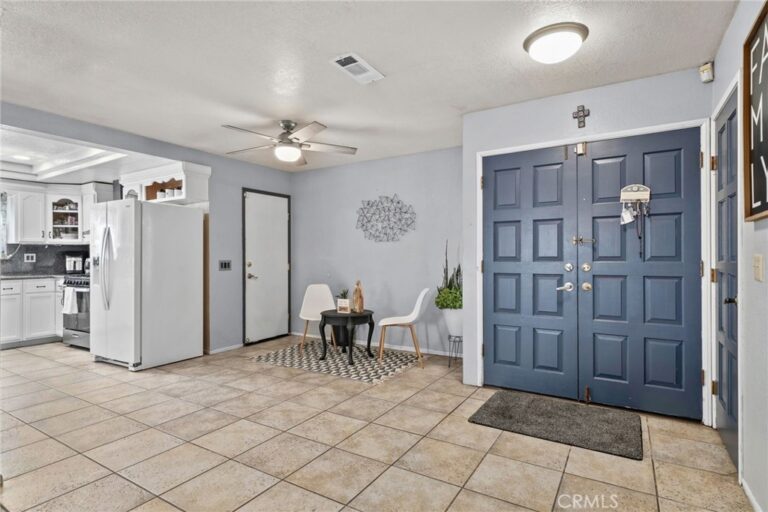 17231 Wabash Avenue, Fontana