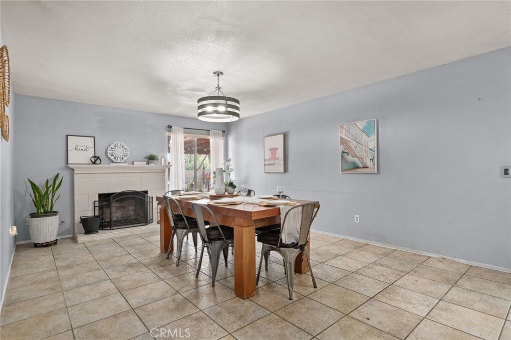 17231 Wabash Avenue, Fontana