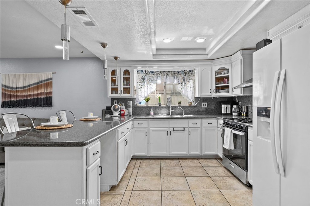 17231 Wabash Avenue, Fontana