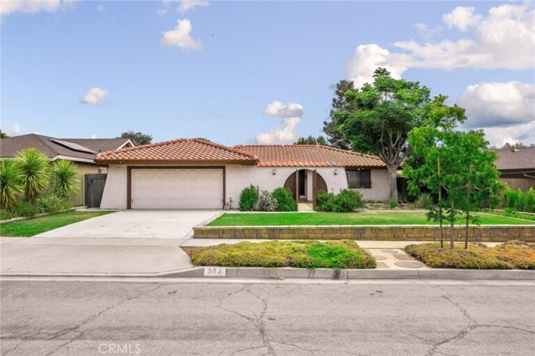 174 Fulton, Upland