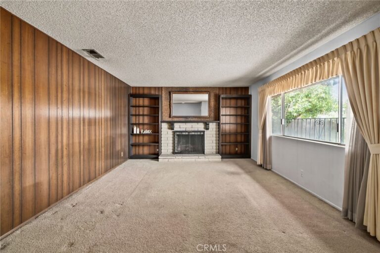 174 Fulton, Upland