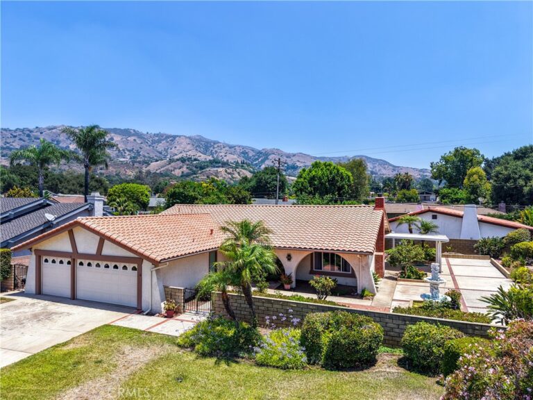 1741 BRANCH OAK Drive, Glendora