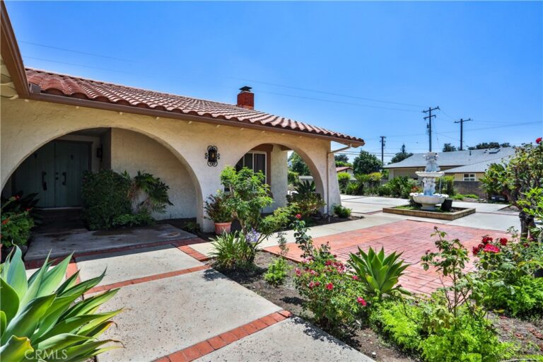 1741 BRANCH OAK Drive, Glendora