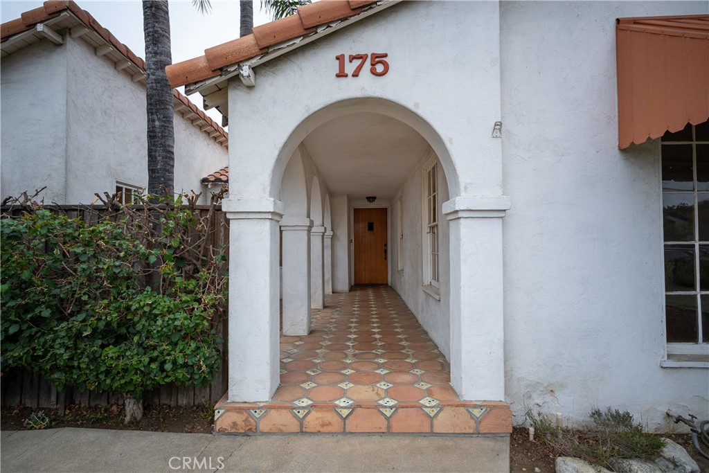 175 W 9th, Upland