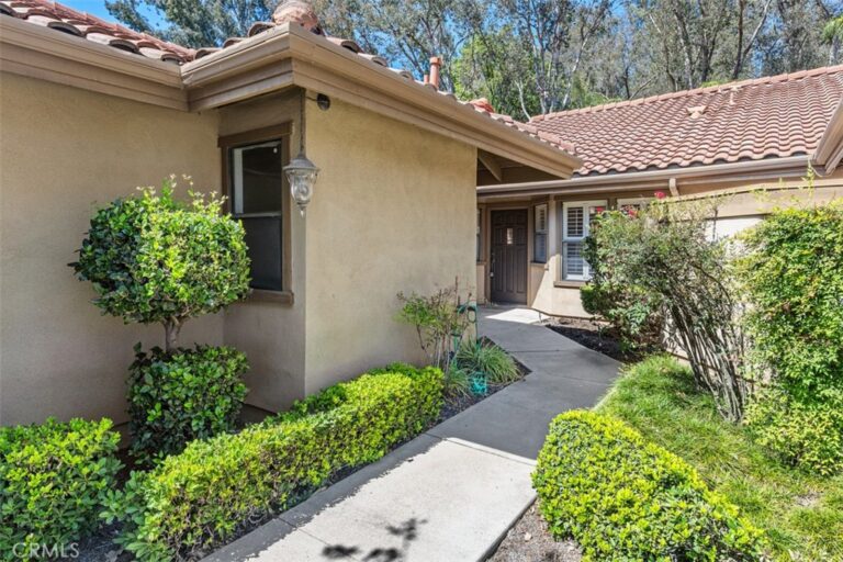 1760 Del Prado, Pomona
