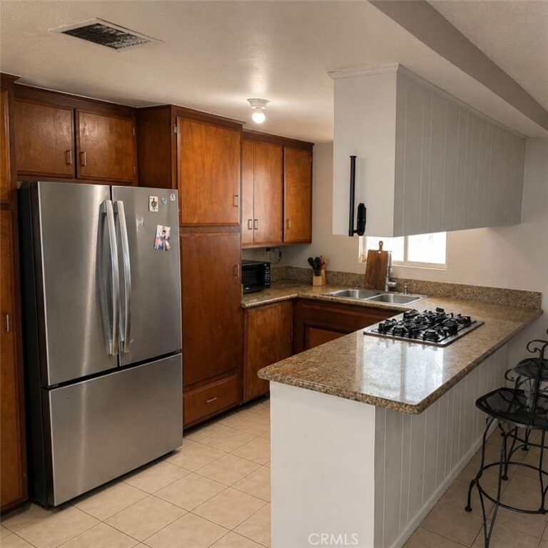 1760 N Date, Rialto