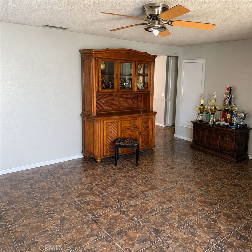1760 N Date, Rialto