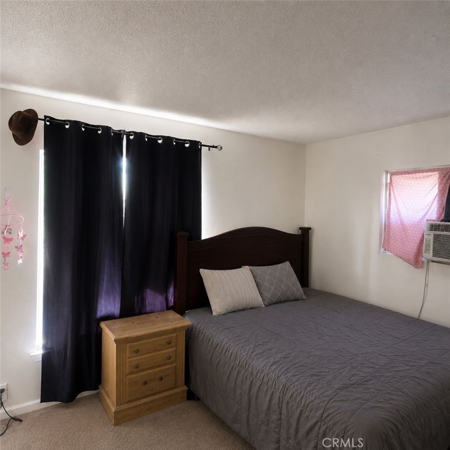 1760 N Date, Rialto