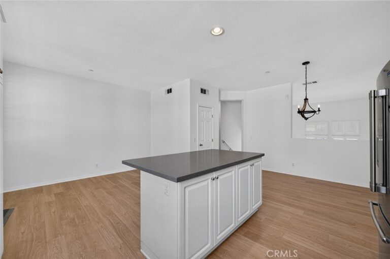 182 Principia Court, Claremont