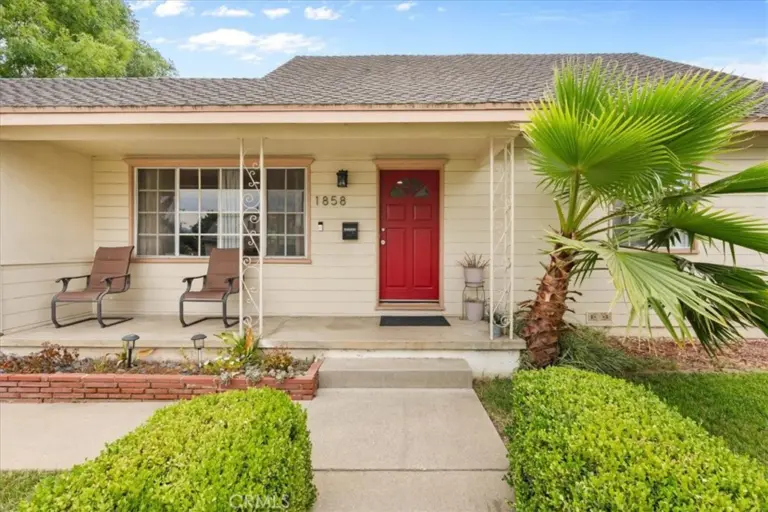 1858 E Edgecomb Street, Covina