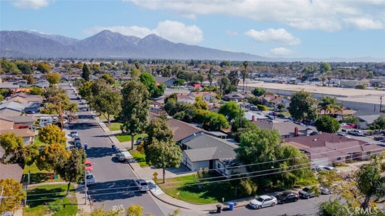 1924 Royalty Drive, Pomona