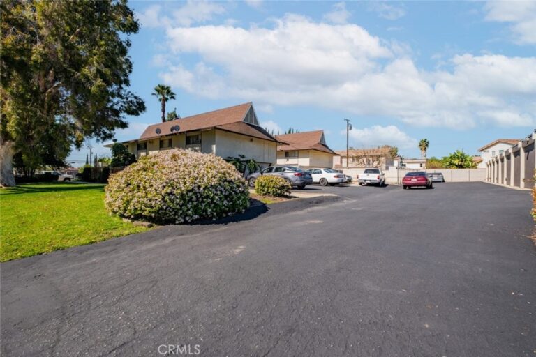 1935 Royalty Drive, Pomona