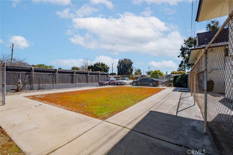 1935 Royalty Drive, Pomona