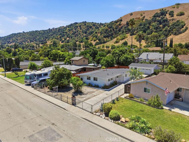 1964 Wright Street, Pomona