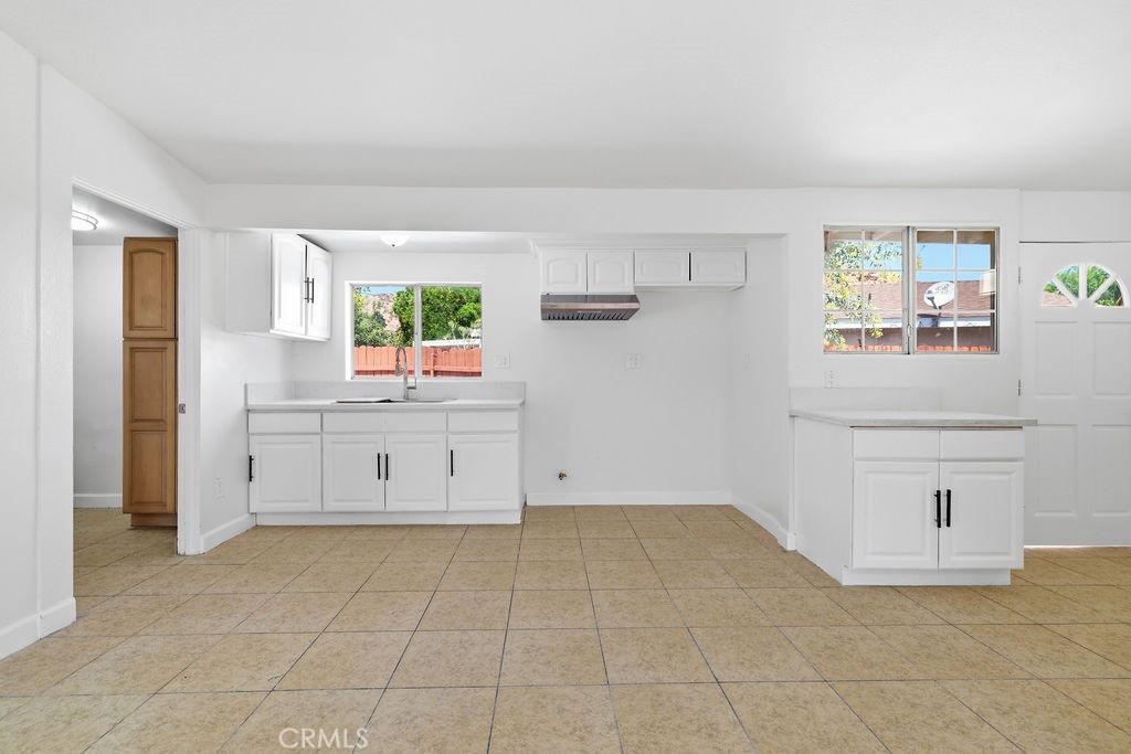 1964 Wright Street, Pomona