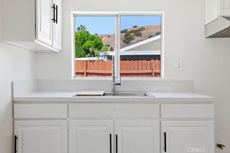1964 Wright Street, Pomona