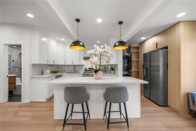 19731 Avenida Deleitante, Walnut
