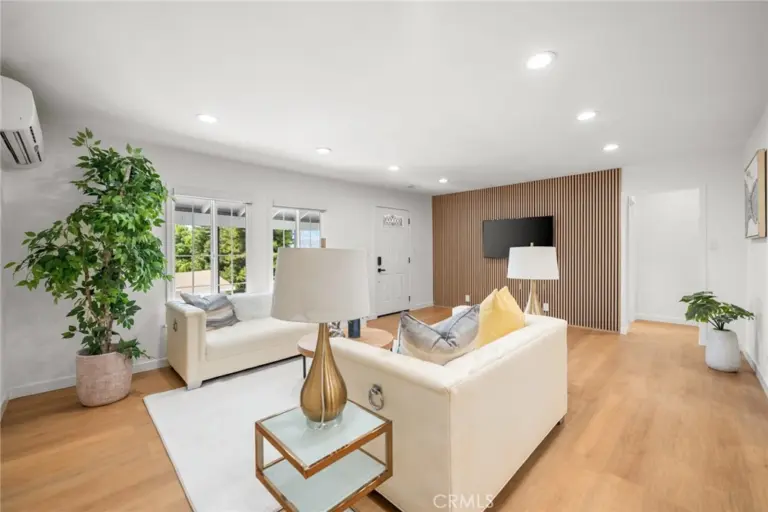 19731 Avenida Deleitante, Walnut