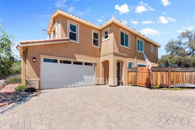 2010 Brentwood Place, Claremont