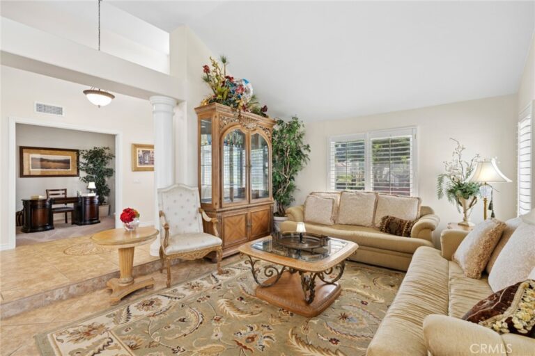 2017 Windemere Way, Upland